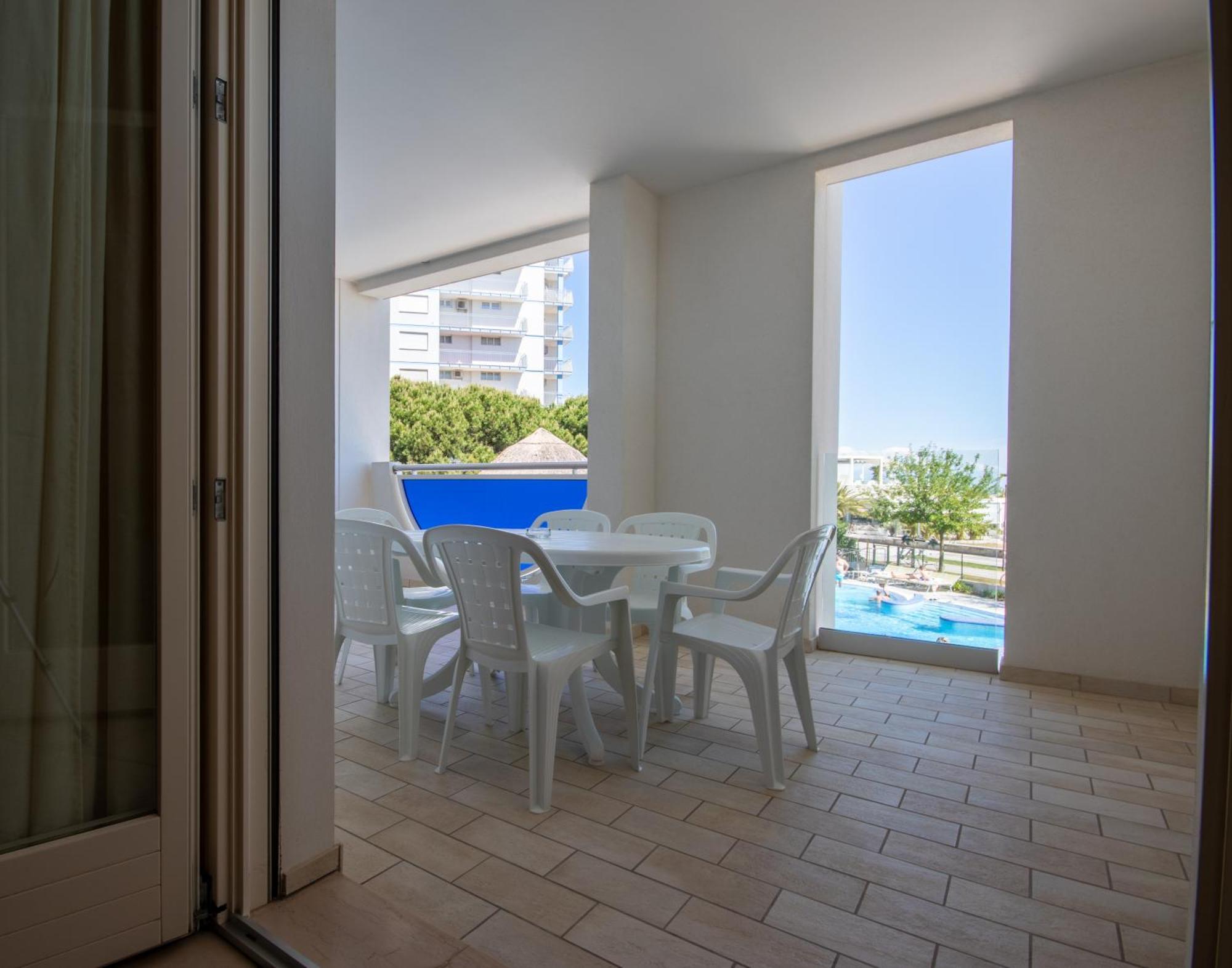 Ashanti Aparthotel Wellness&Spa Bibione Exterior photo
